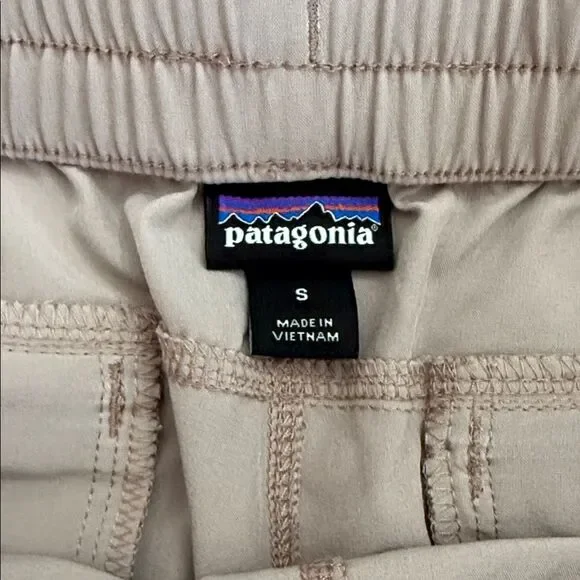 Patagonia Women’s Lightweight Drawstring Shorts – Size Small – light mauve - Picture 2 of 9